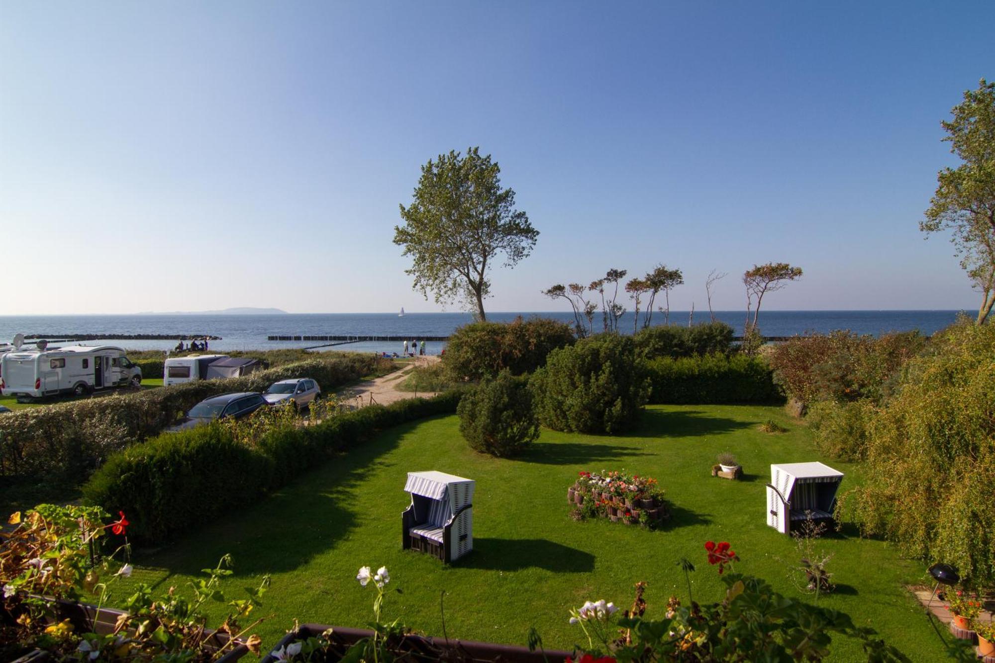 Ferienwohnungen Dornbuschblick Dranske Esterno foto